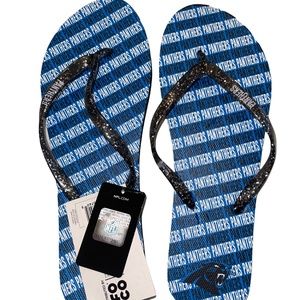 NWT RUBBER CAROLINA PANTHERS WOMEN'S FLIP FLOPS SIZE LARGE